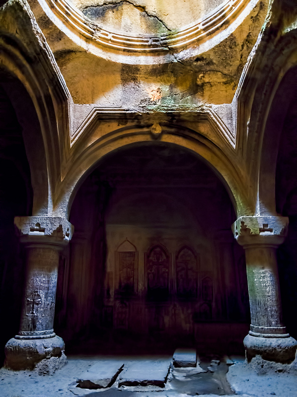 ゲガルト修道院とアザート川上流域の画像5