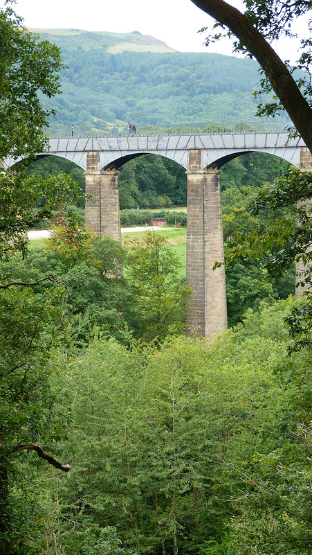 ポントカサステ水路橋と運河の画像9