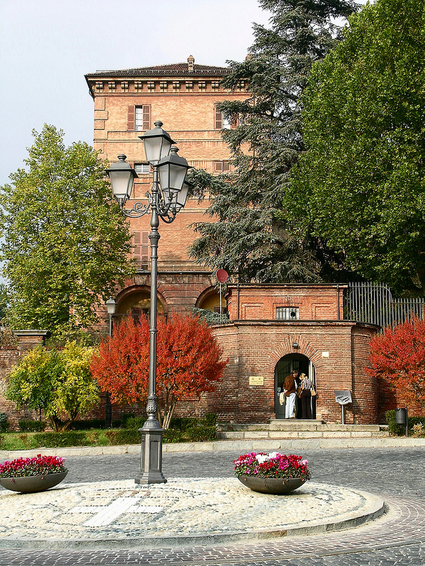 モンカリエーリ城の画像2