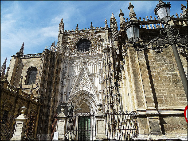 セビリアの大聖堂、アルカサル、インディアス古文書館の画像22