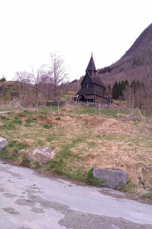 ウルネスの木造教会の画像3