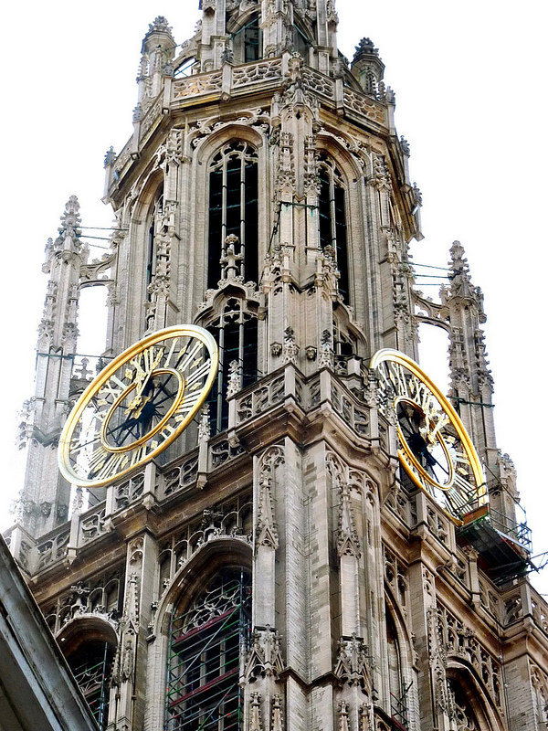 ベルギーとフランスの鐘楼群の画像2