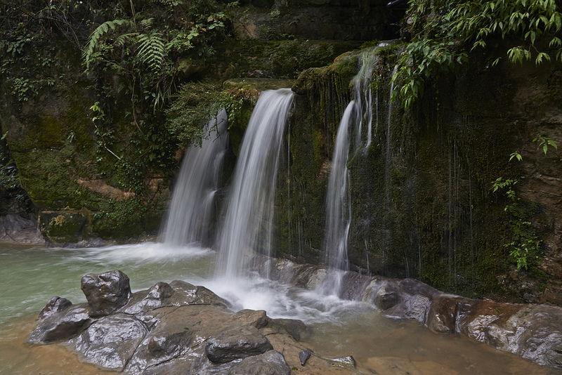 中国南部のカルスト地帯の画像5