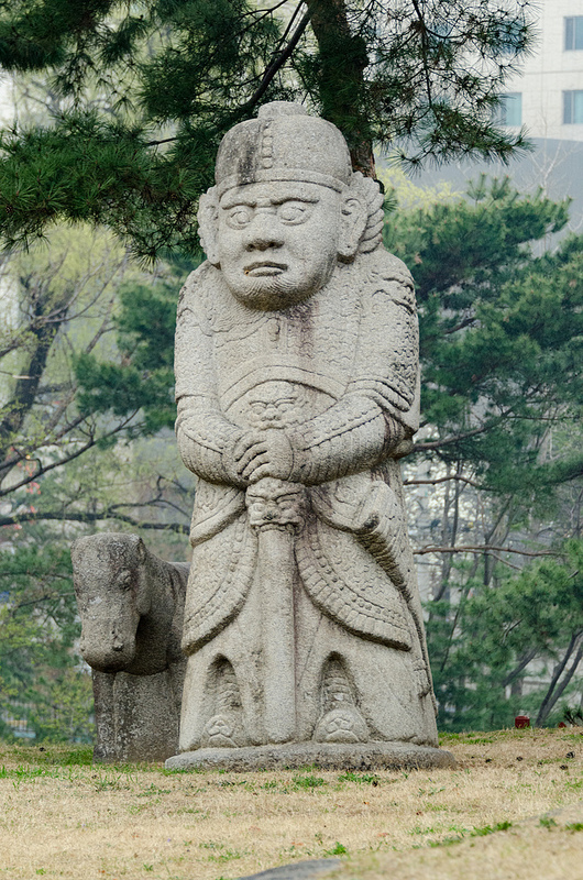 朝鮮王朝の王墓群の画像12