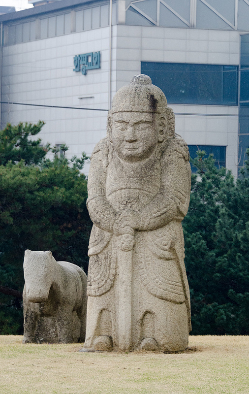 朝鮮王朝の王墓群の画像22