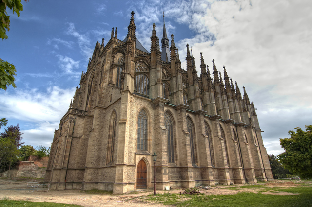 クトナー・ホラ：聖バルバラ教会のある歴史都市の画像1