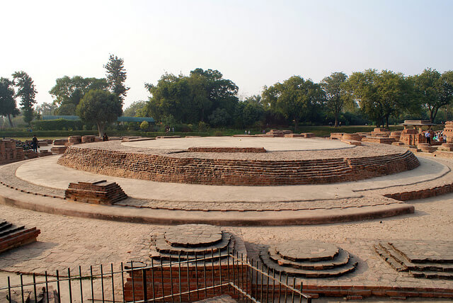 ダルマラージカー：仏塔と僧院の画像1