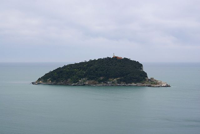 ティーノ島の画像1