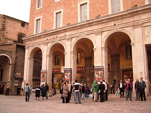 ウルビーノ歴史地区の画像2