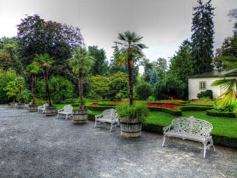 クロムニェジーシュの庭園と城の画像3