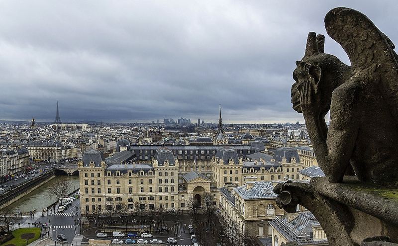 パリのセーヌ河岸の画像7