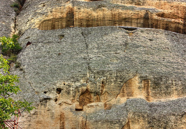 マダラの騎士像の画像5