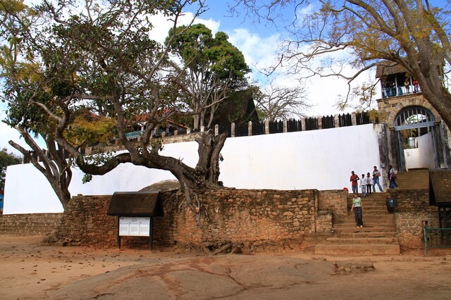 アンブヒマンガの丘の王領地の画像2