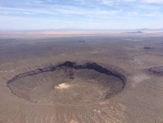 ピナカテ火山とアルタル大砂漠生物圏保存地域の画像2