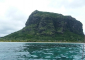 http://world-heritage.s3-website-ap-northeast-1.amazonaws.com/img/1496736983_LeMorne.jpg