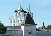 http://world-heritage.s3-website-ap-northeast-1.amazonaws.com/img/1565419468_Kremlin_in_Pskov_1.jpeg